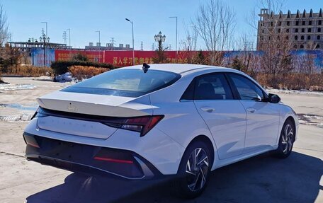Hyundai Elantra, 2023 год, 1 580 000 рублей, 7 фотография