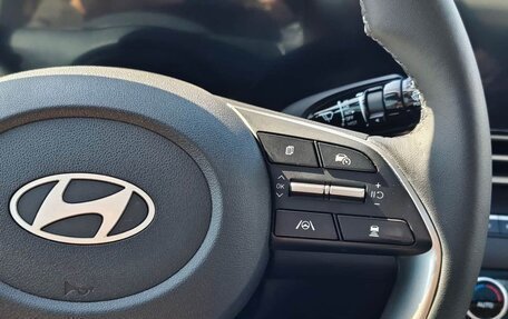 Hyundai Elantra, 2023 год, 1 580 000 рублей, 13 фотография