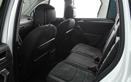 Volkswagen Tiguan II, 2017 год, 2 699 000 рублей, 11 фотография