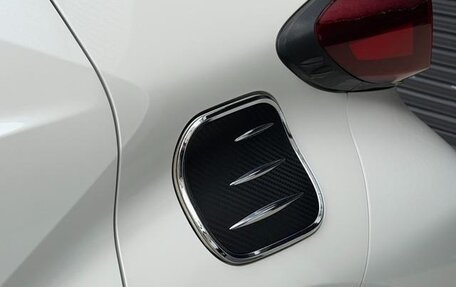 Toyota C-HR I рестайлинг, 2023 год, 1 840 099 рублей, 17 фотография