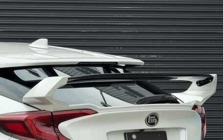 Toyota C-HR I рестайлинг, 2023 год, 1 840 099 рублей, 15 фотография