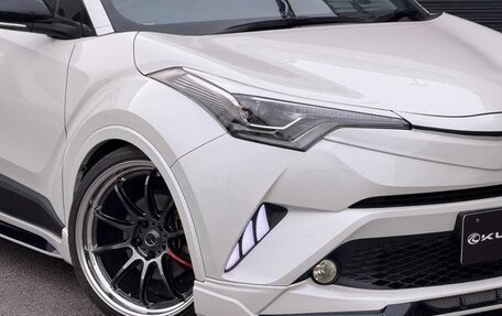 Toyota C-HR I рестайлинг, 2023 год, 1 840 099 рублей, 19 фотография