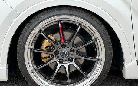 Toyota C-HR I рестайлинг, 2023 год, 1 840 099 рублей, 14 фотография