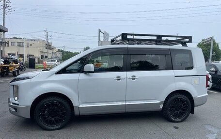 Mitsubishi Delica D:5 I, 2022 год, 2 450 404 рублей, 5 фотография