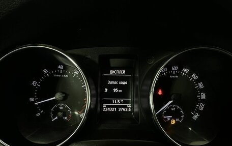 Skoda Yeti I рестайлинг, 2011 год, 900 000 рублей, 11 фотография