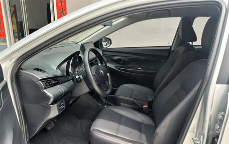 Toyota Yaris XP150 рестайлинг, 2021 год, 1 090 017 рублей, 10 фотография