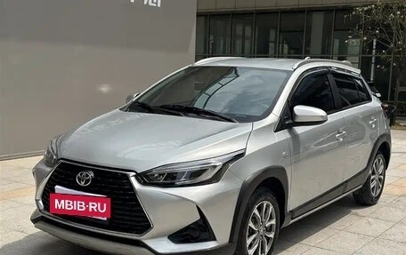 Toyota Yaris XP150 рестайлинг, 2021 год, 1 090 017 рублей, 3 фотография