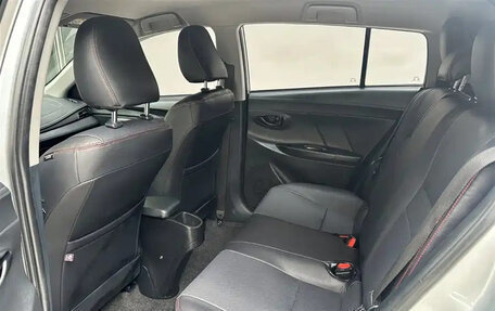 Toyota Yaris XP150 рестайлинг, 2021 год, 1 090 017 рублей, 15 фотография