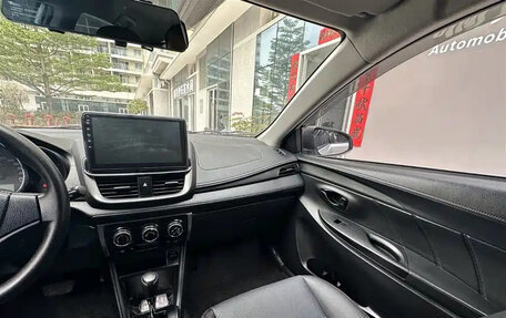 Toyota Yaris XP150 рестайлинг, 2021 год, 1 090 017 рублей, 14 фотография