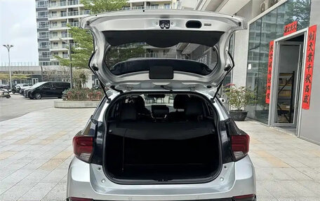 Toyota Yaris XP150 рестайлинг, 2021 год, 1 090 017 рублей, 22 фотография