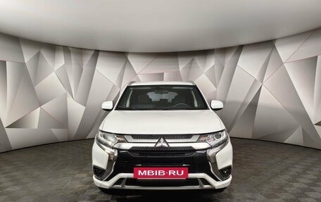 Mitsubishi Outlander III рестайлинг 3, 2022 год, 2 821 000 рублей, 7 фотография