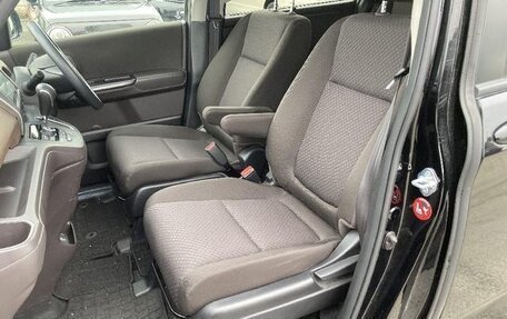 Honda Freed II, 2022 год, 1 300 000 рублей, 12 фотография