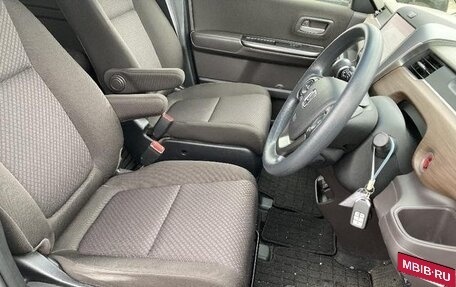 Honda Freed II, 2022 год, 1 300 000 рублей, 11 фотография