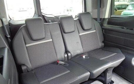 Honda Stepwgn IV, 2016 год, 1 261 027 рублей, 13 фотография