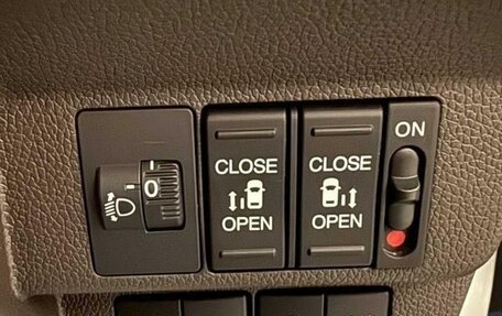 Honda Freed II, 2022 год, 1 320 000 рублей, 12 фотография