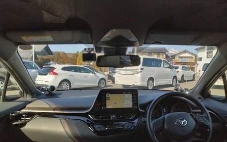 Toyota C-HR I рестайлинг, 2023 год, 1 950 099 рублей, 13 фотография