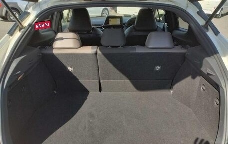 Toyota C-HR I рестайлинг, 2023 год, 1 950 099 рублей, 14 фотография