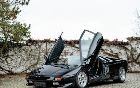 Lamborghini Diablo, 1991 год, 38 800 000 рублей, 1 фотография