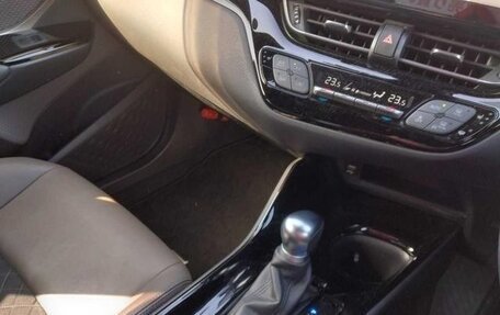 Toyota C-HR I рестайлинг, 2023 год, 1 950 099 рублей, 21 фотография