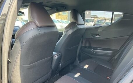 Toyota C-HR I рестайлинг, 2023 год, 1 950 099 рублей, 19 фотография