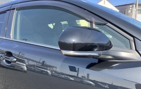 Toyota C-HR I рестайлинг, 2023 год, 1 950 099 рублей, 26 фотография