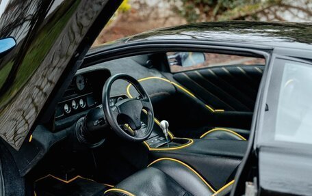 Lamborghini Diablo, 1991 год, 38 800 000 рублей, 10 фотография