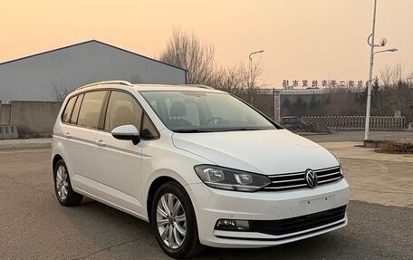 Volkswagen Touran III, 2021 год, 1 680 007 рублей, 3 фотография
