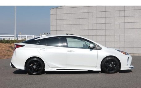 Toyota Prius IV XW50, 2021 год, 1 760 007 рублей, 6 фотография