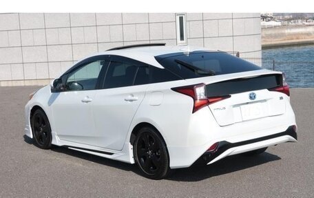 Toyota Prius IV XW50, 2021 год, 1 760 007 рублей, 4 фотография