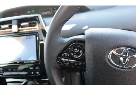 Toyota Prius IV XW50, 2021 год, 1 760 007 рублей, 23 фотография
