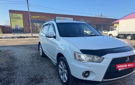 Mitsubishi Outlander III рестайлинг 3, 2011 год, 1 200 000 рублей, 3 фотография