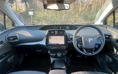 Toyota Prius IV XW50, 2021 год, 1 938 007 рублей, 3 фотография