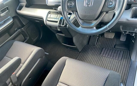 Honda Stepwgn IV, 2015 год, 1 550 035 рублей, 15 фотография