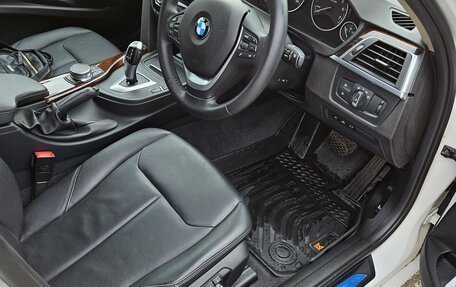 BMW 3 серия, 2017 год, 1 850 000 рублей, 10 фотография