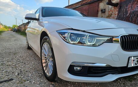 BMW 3 серия, 2017 год, 1 850 000 рублей, 4 фотография