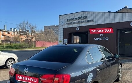 Volkswagen Jetta VI, 2014 год, 1 380 000 рублей, 4 фотография