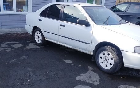 Nissan Sunny B15, 1998 год, 270 000 рублей, 3 фотография