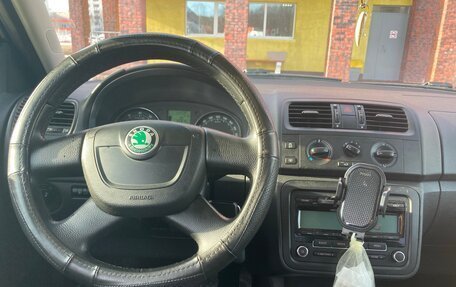 Skoda Fabia II, 2011 год, 620 000 рублей, 11 фотография