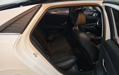 Hyundai Elantra, 2023 год, 1 700 000 рублей, 7 фотография