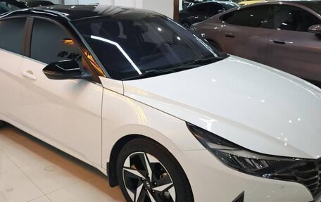 Hyundai Elantra, 2023 год, 1 700 000 рублей, 5 фотография