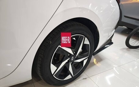 Hyundai Elantra, 2023 год, 1 700 000 рублей, 11 фотография