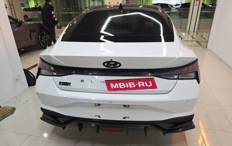 Hyundai Elantra, 2023 год, 1 700 000 рублей, 4 фотография