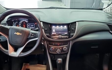 Chevrolet Trax, 2022 год, 1 020 000 рублей, 8 фотография