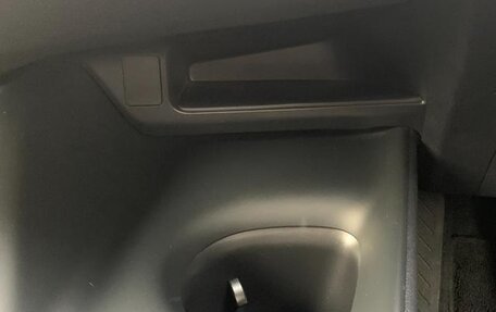 Toyota C-HR I рестайлинг, 2023 год, 1 950 099 рублей, 11 фотография