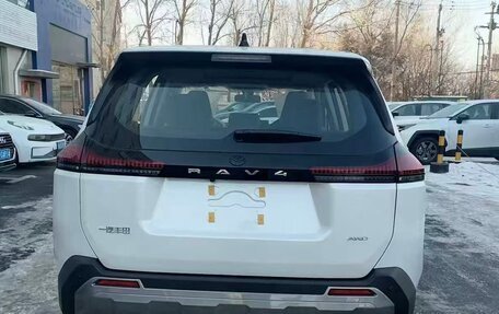 Toyota RAV4, 2026 год, 4 280 000 рублей, 6 фотография