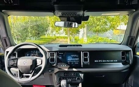 Ford Bronco, 2025 год, 8 220 000 рублей, 9 фотография