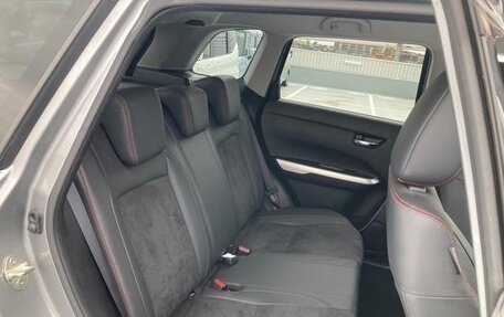 Suzuki Escudo IV, 2022 год, 1 499 000 рублей, 29 фотография