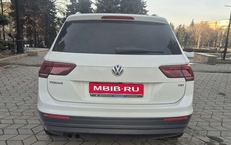 Volkswagen Tiguan II, 2017 год, 2 200 000 рублей, 6 фотография