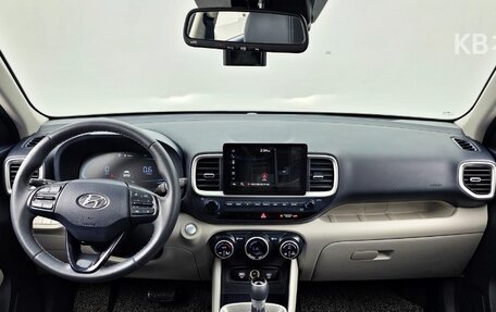 Hyundai Venue I, 2022 год, 1 520 000 рублей, 13 фотография