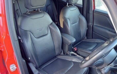 Jeep Renegade I рестайлинг, 2017 год, 1 650 000 рублей, 16 фотография